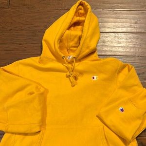 Hooded Champion sweatshirt